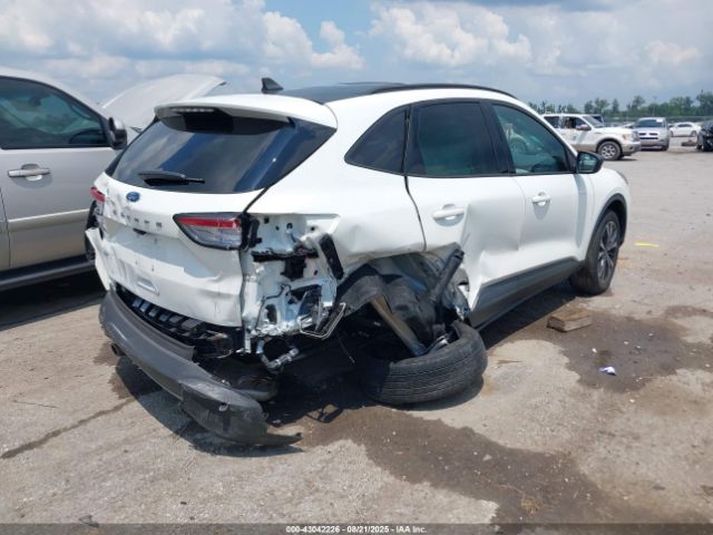 2022 FORD ESCAPE 1FMCU9G60NUB91611 Photo 3