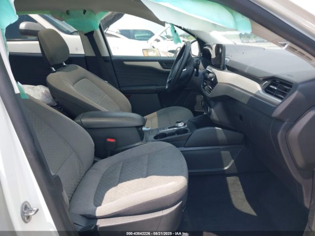 2022 FORD ESCAPE 1FMCU9G60NUB91611 Photo 4