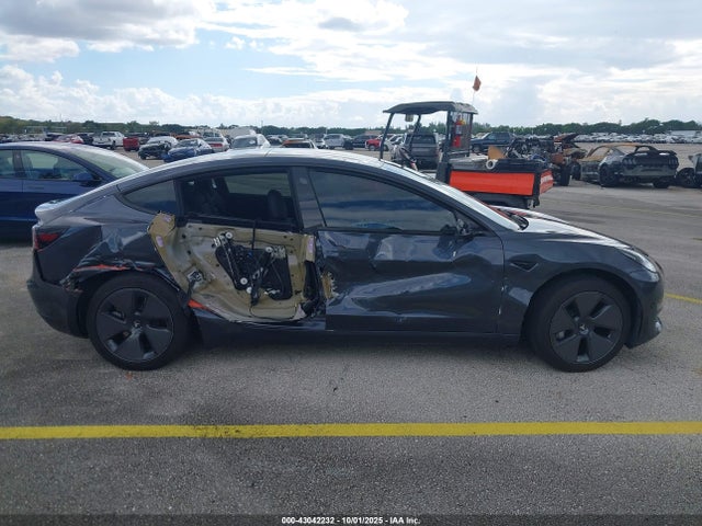 Tesla 2023 2023 5YJ3E1EA9PF400947 Image 14
