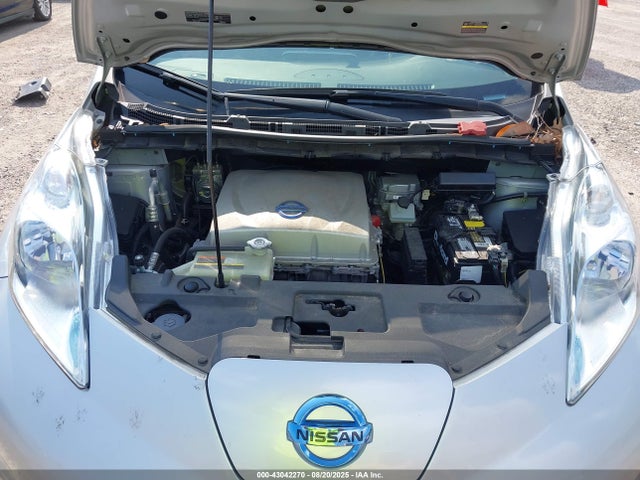 Nissan 2015 2015 1N4AZ0CP3FC319831 Image 10
