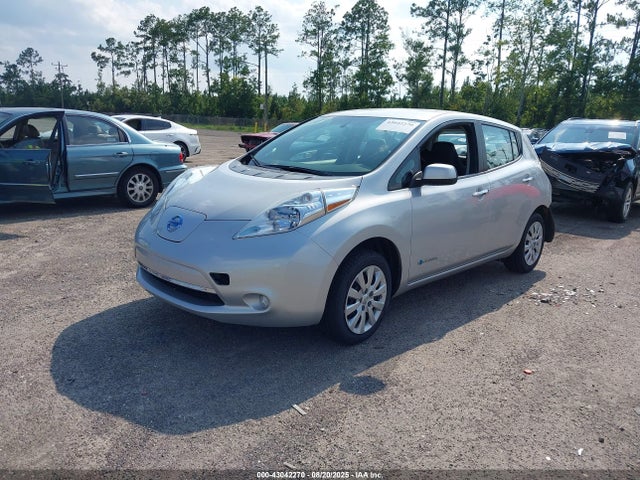 Nissan 2015 2015 1N4AZ0CP3FC319831 Image 2