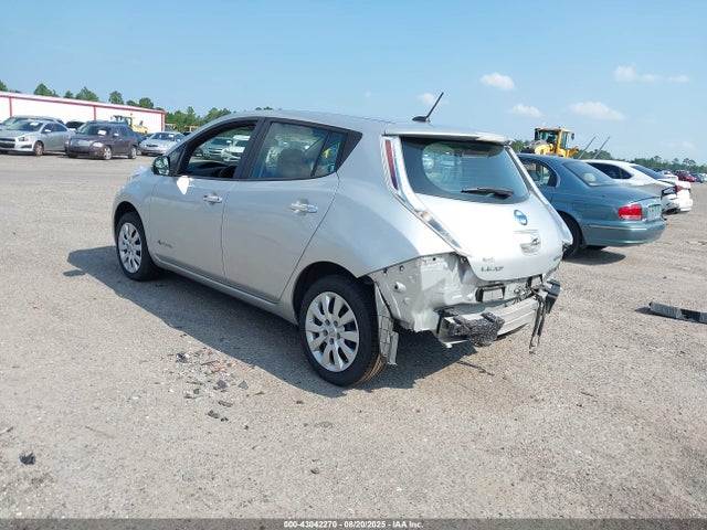 Nissan 2015 2015 1N4AZ0CP3FC319831 Image 3