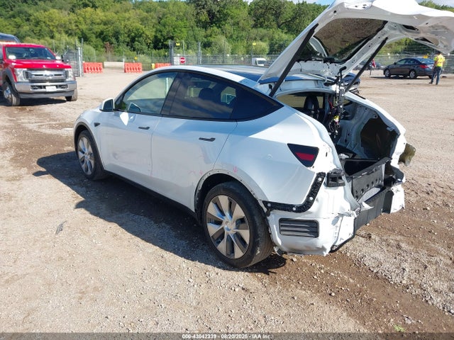 2022 TESLA MODEL Y 7SAYGDEE4NF434122 Photo 2