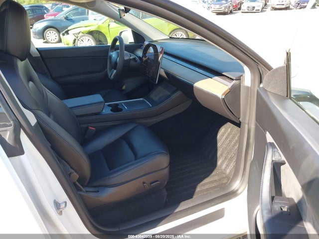 2022 TESLA MODEL Y 7SAYGDEE4NF434122 Photo 4