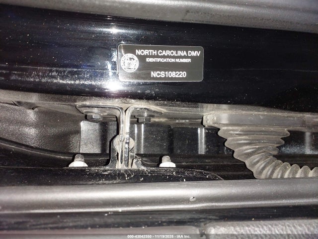 NCS108220 Dodge Durango Srt Awd