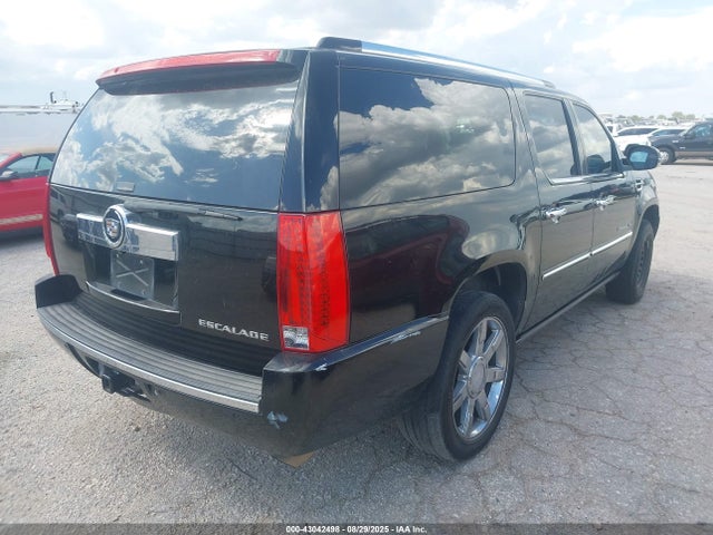 2008 CADILLAC ESCALADE ESV 1GYFK66858R209711 Photo 3