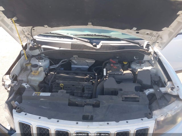 Jeep Compass 2016 1C4NJCBA2GD675510 Image 10