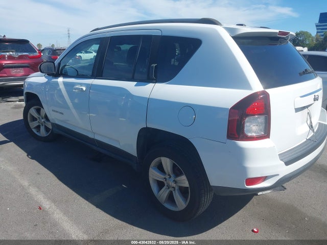 Jeep Compass 2016 1C4NJCBA2GD675510 Image 3