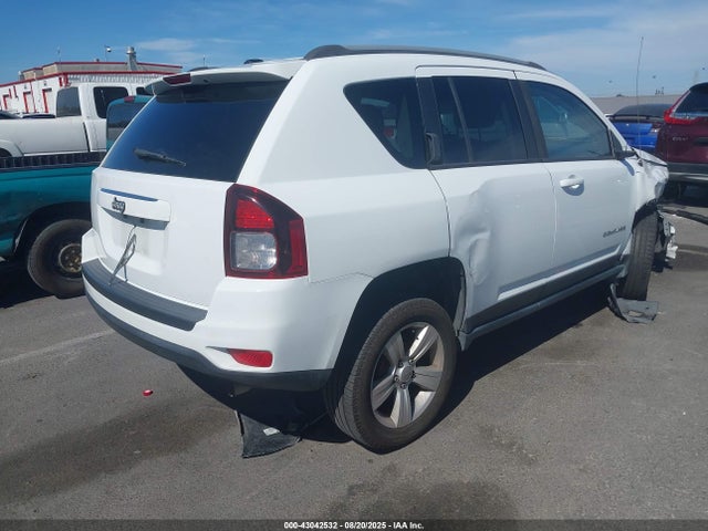 Jeep Compass 2016 1C4NJCBA2GD675510 Image 4