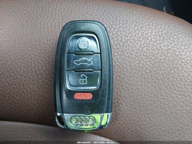 2010 AUDI A5 WAULFAFH7AN018401 Photo 10