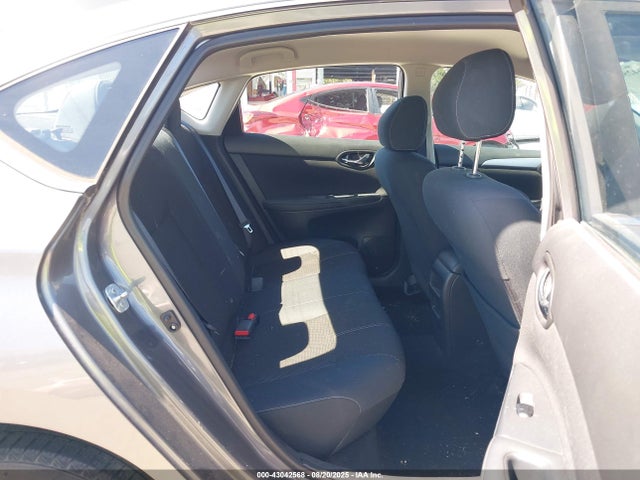 3N1AB7AP0HY211206 Nissan 2017