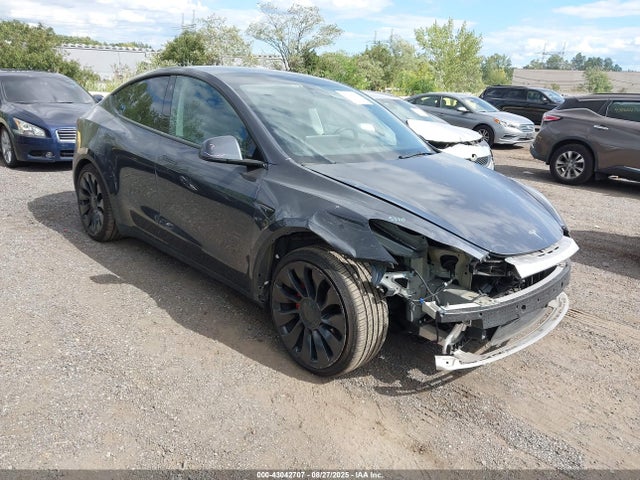 2022 TESLA MODEL Y 7SAYGDEF1NF400549 Photo 0