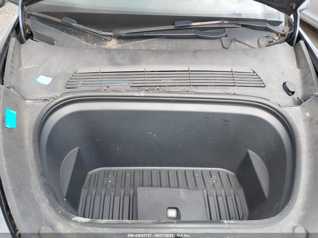 2022 TESLA MODEL Y 7SAYGDEF1NF400549 Photo 9