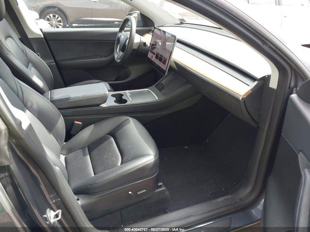 2022 TESLA MODEL Y 7SAYGDEF1NF400549 Photo 4