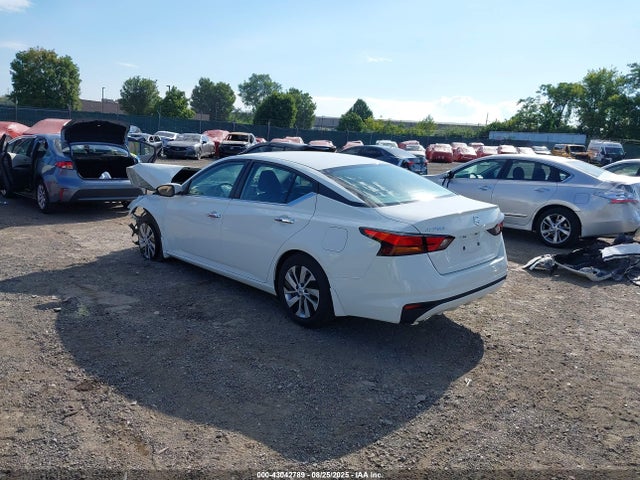 Nissan 2022 2022 1N4BL4BV4NN378841 Image 3