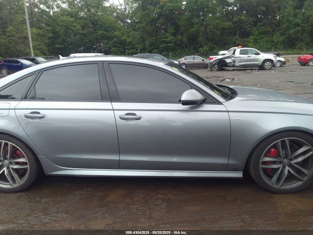 43042828 :رقم المزاد ، WAUFFAFC9HN128166 vin ، 2017 Audi S6 4.0t Premium Plus مزاد بيع