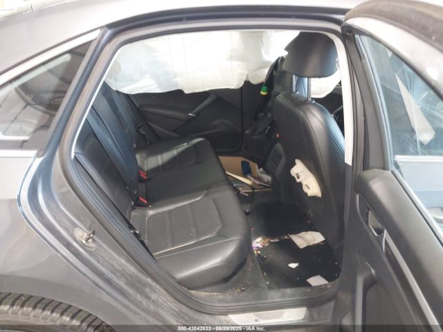 2017 VOLKSWAGEN PASSAT 1VWDT7A33HC030045 Photo 7