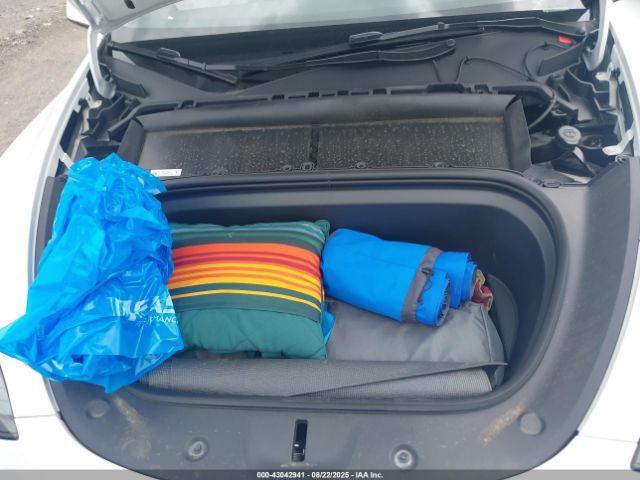 2025 TESLA MODEL Y 7SAYGDEDXSA361547 Photo 9