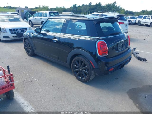2015 MINI HARDTOP WMWXP7C51F2A59646 Photo 2
