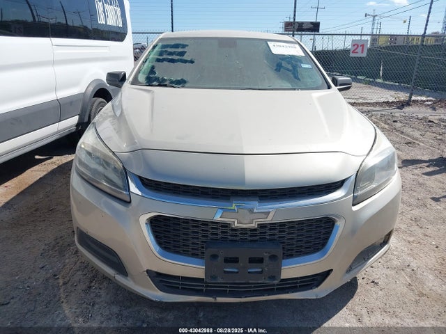 Chevrolet lkw 2015 1G11A5SL7FF322350 Image 6
