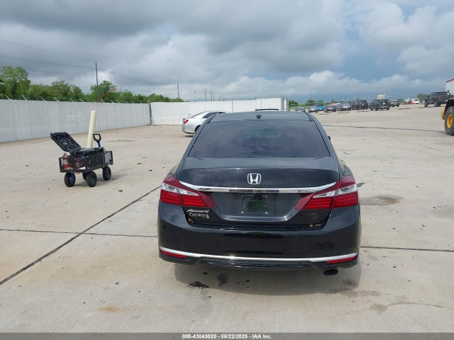 1HGCR2F82HA101883 Honda k24w1