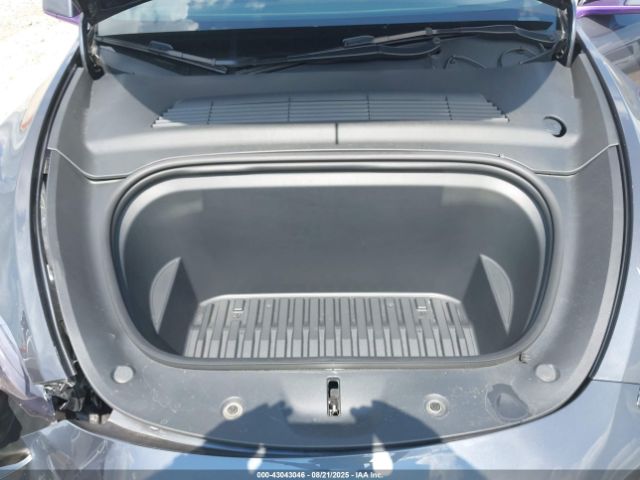 2021 TESLA MODEL Y 5YJYGDEF2MF300357 Photo 9