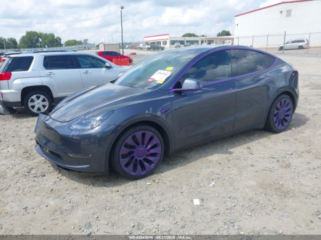 2021 TESLA MODEL Y 5YJYGDEF2MF300357 Photo 1