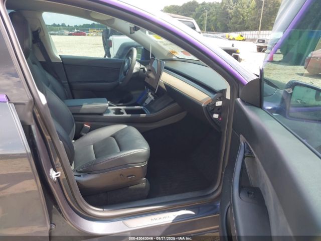 2021 TESLA MODEL Y 5YJYGDEF2MF300357 Photo 4