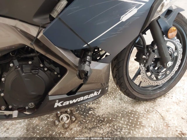 JKAEXKH10NDAH8524 Kawasaki Ninja 400