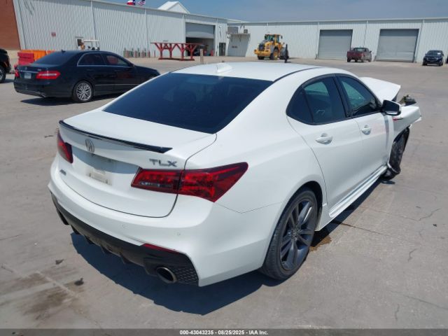 2018 ACURA TLX 19UUB2F6XJA006937 Photo 3