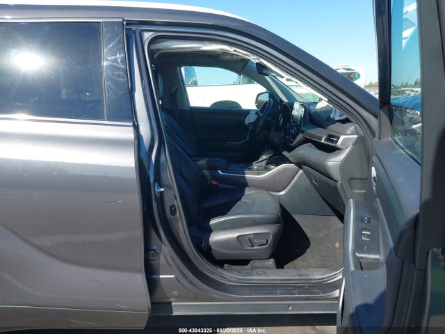 5TDGZRAH4NS129179 Toyota 2gr-fks