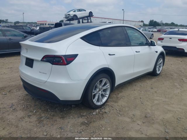 2023 TESLA MODEL Y 7SAYGDEE8PA150850 Photo 3