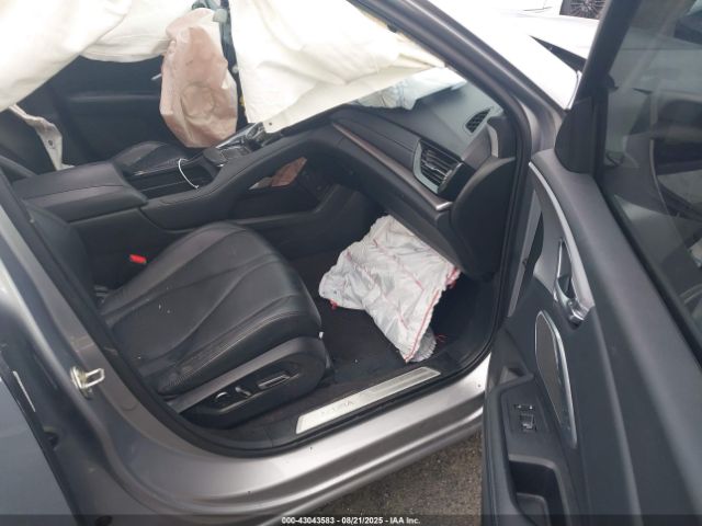 2019 ACURA RDX 5J8TC1H36KL013296 Photo 4