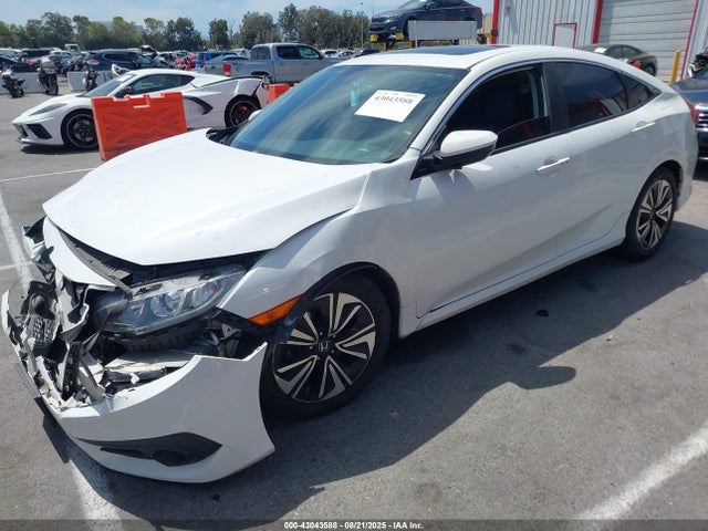 Honda l15b7 2018 JHMFC1F77JX010494 Image 2