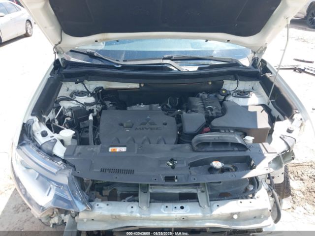 2018 MITSUBISHI OUTLANDER JA4AD3A39JZ054472 Photo 9