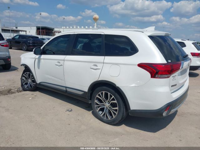2018 MITSUBISHI OUTLANDER JA4AD3A39JZ054472 Photo 2