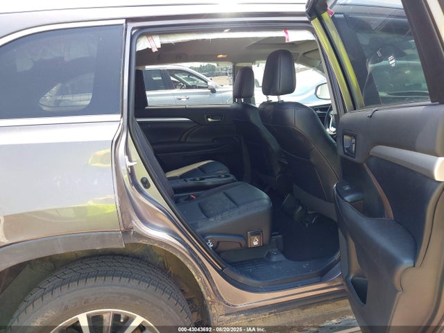 5TDKZRFH6KS568463 Toyota 2gr-fks