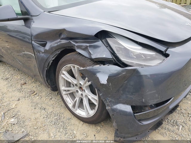 Tesla Model Y 2023 7SAYGAEE9PF646872 Image 12