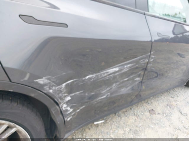 2023 TESLA MODEL Y 7SAYGAEE9PF646872 Photo 5