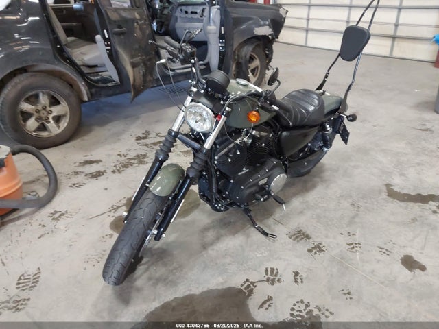 Harley-Davidson Iron 883 2021 1HD4LE217MB415109 Image 2