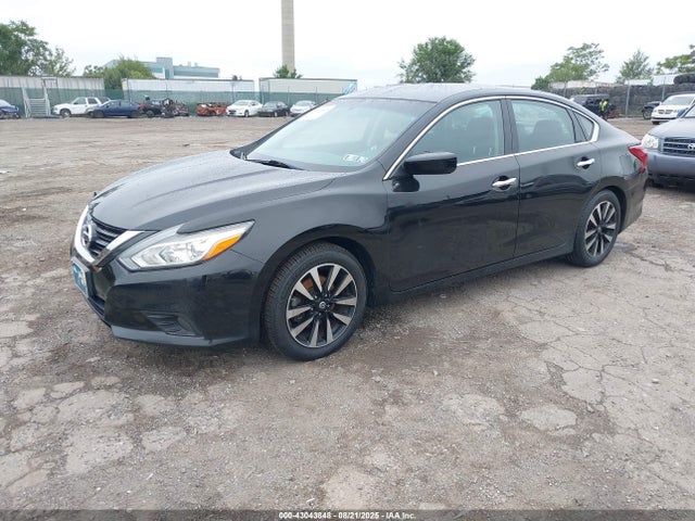 Nissan Altima 2018 1N4AL3AP8JC105531 Image 2