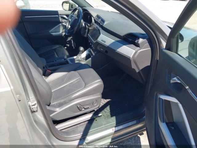 2021 AUDI Q3 WA1DECF30M1124463 Photo 4