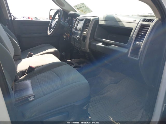 3C6TR5CT5GG282090 RAM 2016