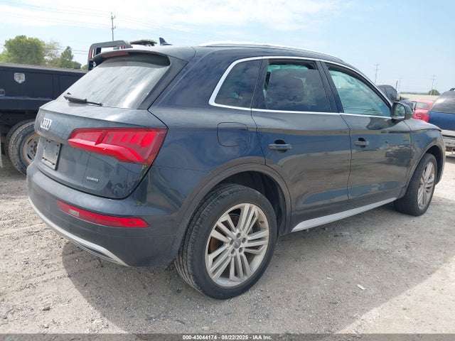 WA1BNAFY2L2098237 Audi Q5