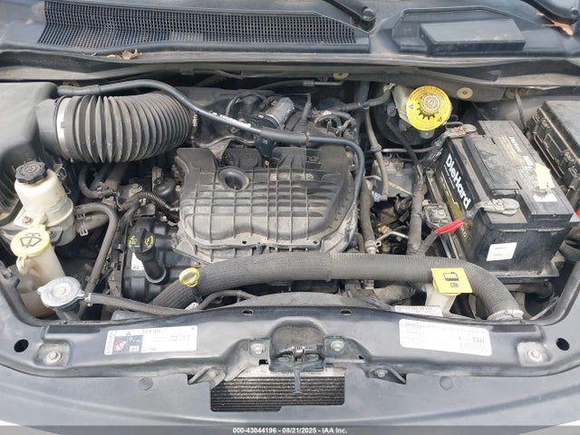Chrysler Town and Country 2014 2C4RC1BG0ER367721 Image 10