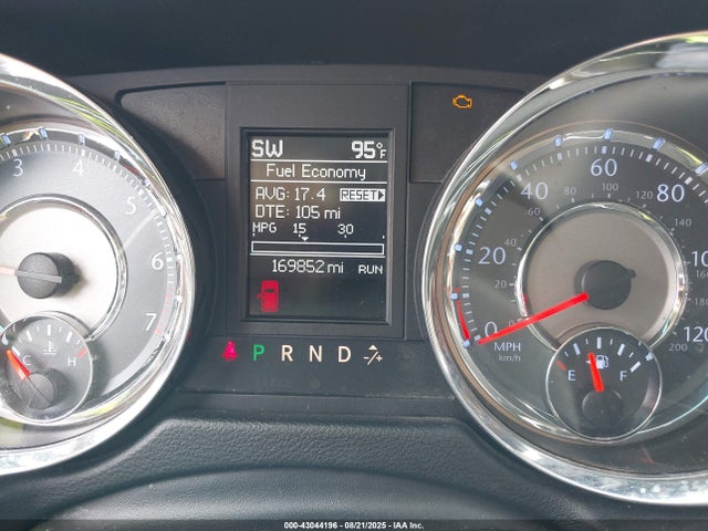 Chrysler Town and Country 2014 2C4RC1BG0ER367721 Image 7