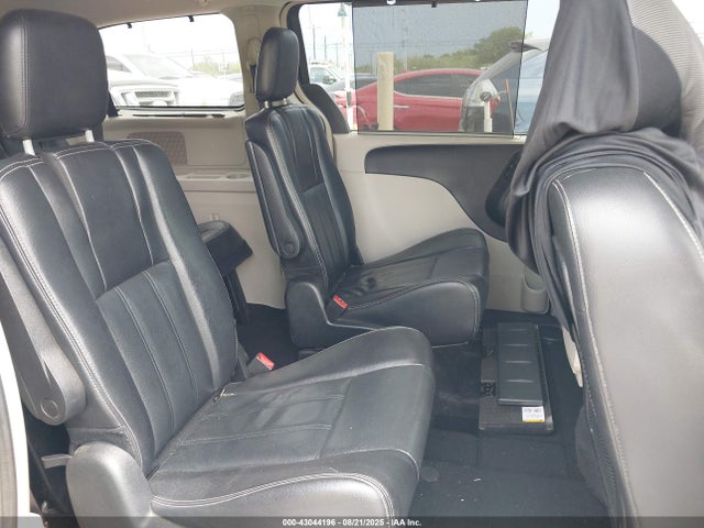 Chrysler Town and Country 2014 2C4RC1BG0ER367721 Image 8