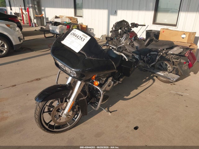 Harley-Davidson 2022 2022 1HD1KHC16NB619522 Image 2