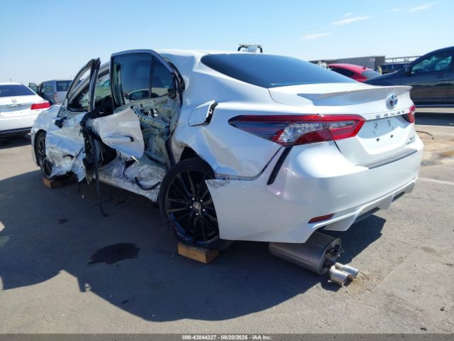 2024 TOYOTA CAMRY HYBRID 4T1K31AKXRU627747 Photo 2
