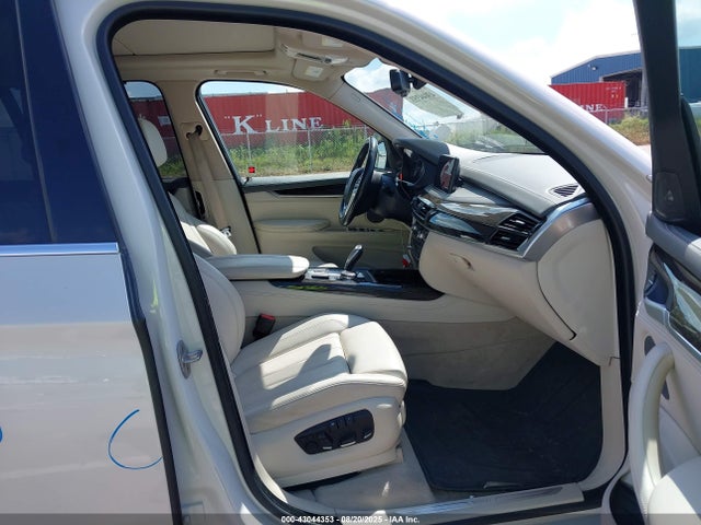 5UXKR0C53G0U12119 BMW X5